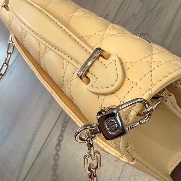 Miss Dior Lampskin- Flap bag size M color Pastel Light - Picture 10 of 11